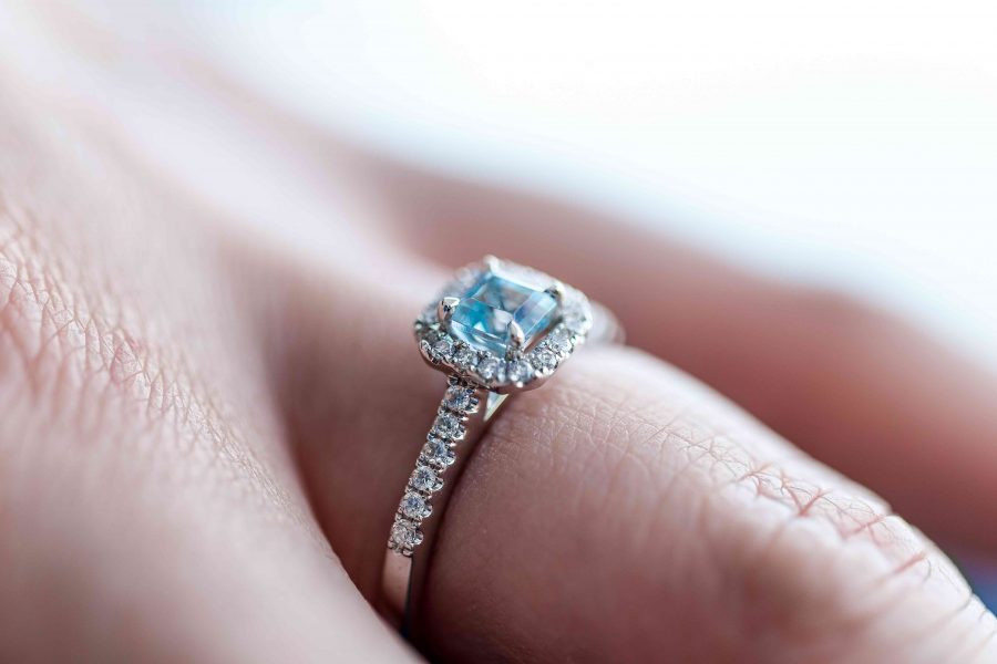 https://www.ringstash.com/wp-content/uploads/2018/01/best-engagement-rings-active-women-e1515957033226.jpg