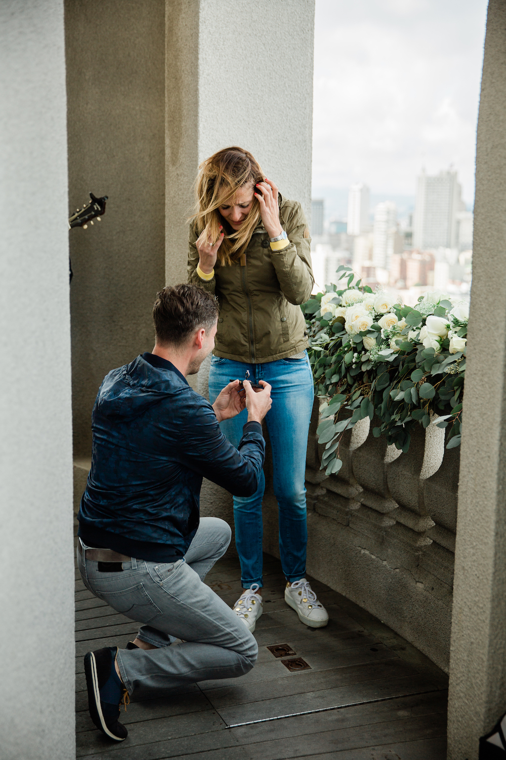 san-francisco-private-balcony-marriage proposal-idea-ring-stash